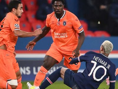 Çaykur Rizespor Başakşehir'den Carlos Ponck'u Kiralık Olarak Transfer Etti!