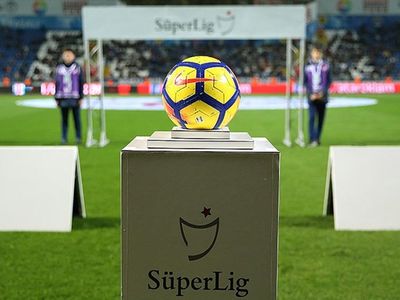 Süper Lig'e damga vurmuş en iyi isimler: Sosyal medya bu yıldızları konuşuyor