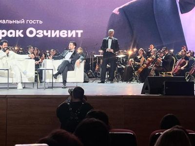 Burak Özçivit Rusya'yı fethetti! Öyle bir karşıladılar ki... Şaşkına döndü!