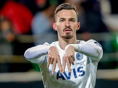 Süper Lig ekiplerinden Kayserispor, Fenerbahçe'den Mergim Berisha'yı kiralık olarak transfer etmek için düğmeye bastı!