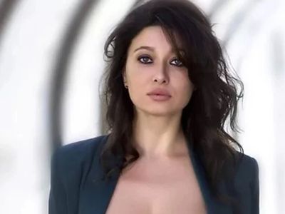 Nurgül Yeşilçay'dan ateşli pozlar! 16 kilo veren ünlü oyuncu fiziğiyle gençlere taş çıkartıyor