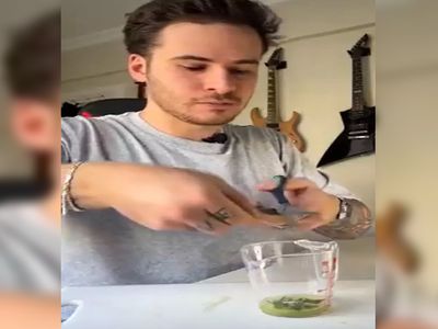 Dünyaca ünlü parfüme binlerce lira vermek yerine evde kendi yaptı! Tarifini bile verdi: Orijinalinden daha iyi kokuyor!