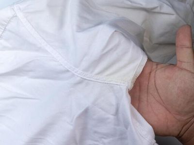 Koltuk altlarında oluşan sarı lekelere son! Bu mucizevi karışım sayesinde kıyafetlerinizde hiçbir iz kalmayacak
