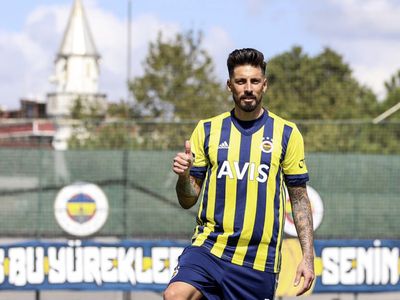 Fenerbahçe Başkanı Ali Koç’un Daveti Üzerine Jose Sosa İstanbul’a Geldi