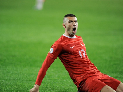 Fransa Sokaklarında Burak Yılmaz Tezahüratları