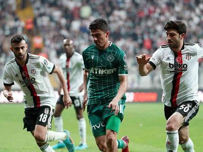 Önder Özen Beşiktaş'ta sözleşmesi sona erecek olan oyuncuların büyük bir avantaj olduğunu ayrıca Sörloth'un takıma çok uygun bir forvet olacağını söyledi