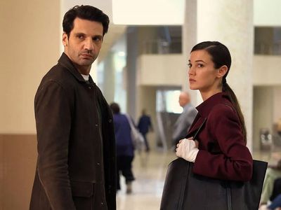 Yargı dizisine uluslararası Emmy ödülü! Pınar Deniz tarzıyla büyüledi