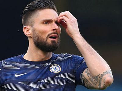 Giroud Fenerbahçe'yi Reddedip Milan'a Transfer Oldu!