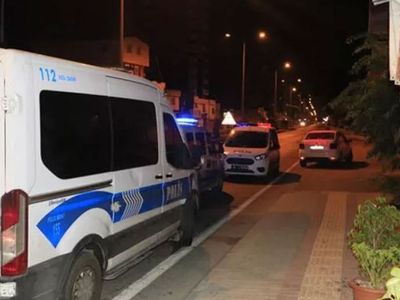Gaziantep'te Evinin Damında Çay İçen Adam Saçmaların Hedefi Oldu
