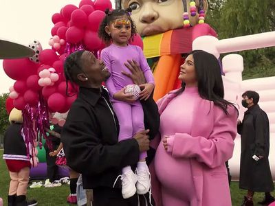 Kylie Jenner'ın rezil olduğu anlar kameralara böyle yansıdı!