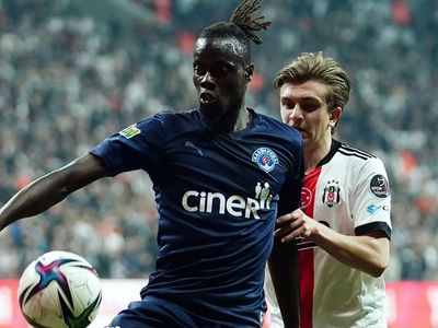 Önder Özen, Kasımpaşa mağlubiyeti sonrası Beşiktaş'ın oynamak istediği oyunun uygun bir oyun olmadığını söyledi