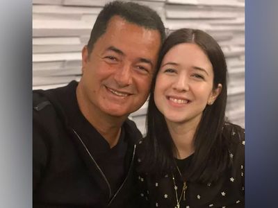 Acun Ilıcalı'nın torunu ortaya çıktı benzerlikleri herkesi şaşırttı! Acun resmen kız çocuğu olarak yeniden dünyaya gelmiş