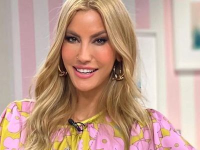 Hadise'den güç aldı! Çağla Şikel'den olay yaratan itiraf: 'Bende şiddet gördüm...'