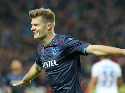Alexander Sörloth'un Eşinden Fenerbahçe Taraftarına Transfer Cevabı!