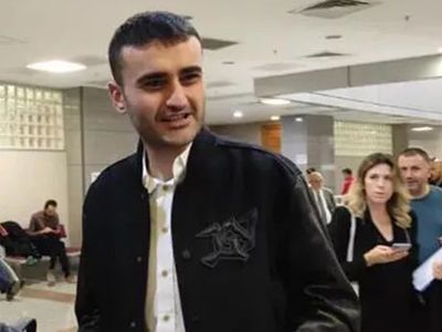 CZN Burak, aylık kazancını açıkladı duyanlar kulaklarına inanamadı