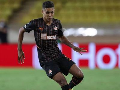 Fenerbahçe Pedrinho'nun transferi için harekete geçti!
