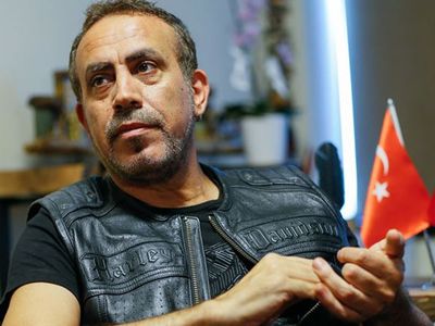 Konser sırasında fenalaşan Haluk Levent apar topar hastaneye kaldırılmıştı! Ünlü şarkıcıdan üzen haber geldi