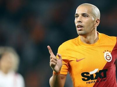 Beşiktaş, Galatasaray'dan Sofiane Feghouli'yi transfer etmek istiyor!
