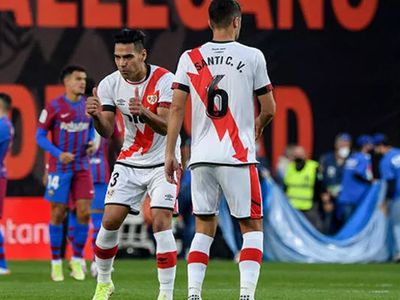 Eski Galatasaraylı Radamel Falcao Transfer Olduğu Rayo Vallecano'da Barcelona'ya Attığı Gol İle Tarihe Geçti!