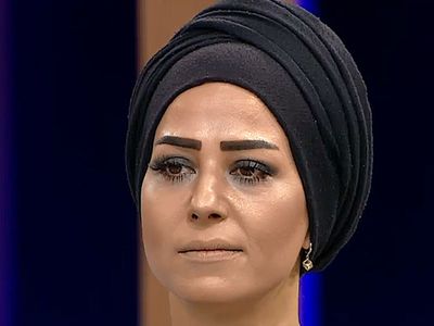 MasterChef'in eksi yarışmacısı Esra Tokelli hayatının en kötü gününü yaşıyor! Annesini kaybetti
