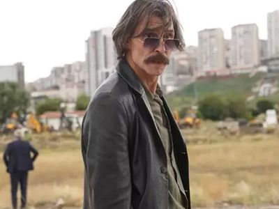 Behzat Ç'nin ünlü ismi Erdal Beşikçioğlu siyasete atıldı: Ankara adayı olmasına Mansur Yavaş 'tan tepki!