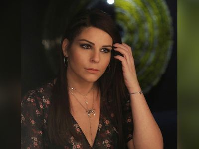 Pelin Öztekin kimdir? 