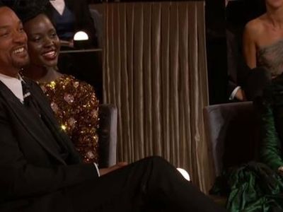 Oscar Ödülleri'nde skandal! Will Smith Chris Rock'a yumruk attı