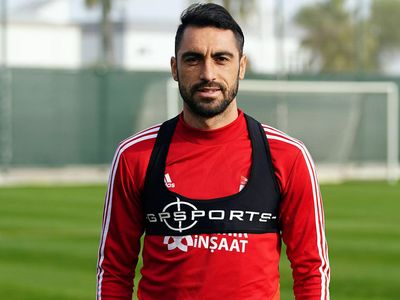 Trabzonspor'un Sol Bek Transferinde Adayları Ortaya Çıktı!