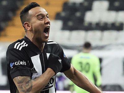 Beşiktaşlı Josef de Souza İçin Ülkesinde Transfer Rekabeti Başladı!