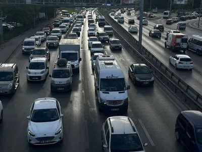 Bursa'da yeni eğitim yılı başladı, trafik beklenen yoğunluğu göstermedi