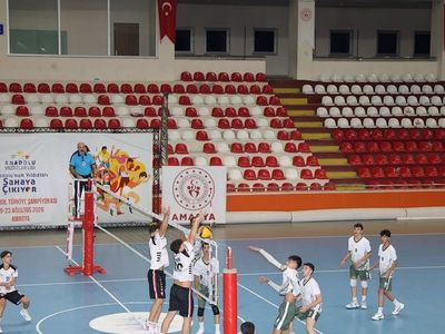 Manisa voleybol takımı büyük bir başarıya imza attı