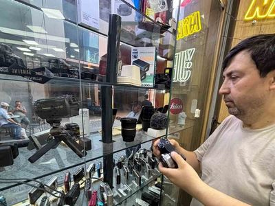 Gençler kompakt fotoğraf makinelerine yöneliyor: Akıllı telefonların yapaylığına karşı bir tercih