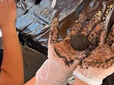 Bilecik'te çocuklar doğa bilinci için tohum topu atölyesi düzenledi