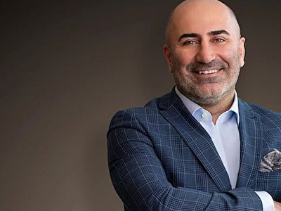10 Kasım Anmasında Saygısızlık Yapan Engin Sezgin Kimdir?