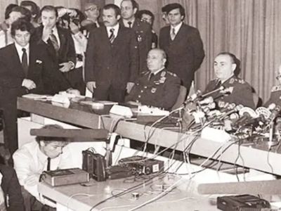 12 Eylül Darbesi'nin 44. Yılı: Türk Demokrasi Tarihinin Kara Lekesi