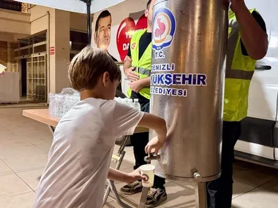 Denizli Büyükşehir, Mevlid Kandili'nde ikramlarla gönülleri fethetti
