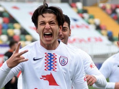 18 Yaşındaki Enis Destan Milli Takımda!