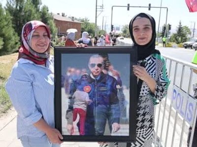 Cumhurbaşkanına özel tablo yaparak mutluluğunu paylaştı