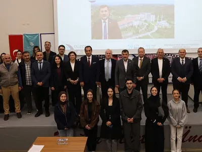 Düzce milletvekili öğrencileri geleceğe hazırlamak için önemli tavsiyelerde bulundu