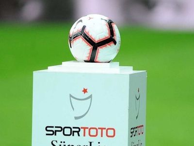 2021-22 Süper Lig'de hangi takımlar ligden düştü, hangileri düşebilir? Bu sene Süper Lig'den kaç takım düşecek? Süper Lig takımların son durumları
