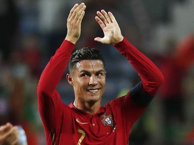 2021 Yılında En Fazla Kazanan Futbolcu Cristiano Ronaldo Oldu!
