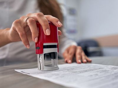 2022 Noter Çalışma Saatleri! Noter Saat Kaça Kadar Çalışıyor?