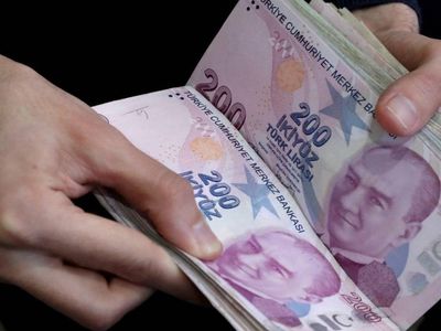 2023 asgari ücret ne kadar olacak? Asgari ücret 9.900 TL olacak mı? 2023 asgari ücret beklentisi