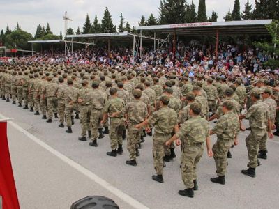 2023 askerlere erken terhis olacak mı? Bakan Akar’dan erken terhis açıklaması geldi