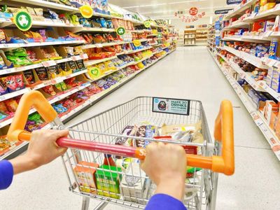 2023 seçim günü marketler açık mı? Yarın marketler kaça kadar açık?
