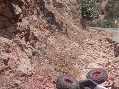 Besni'de ATV devrildi: 4 yaralı
