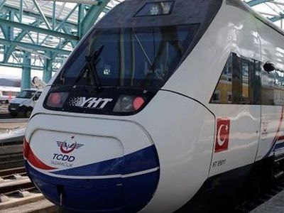 25 Dakika Daha Kısalacak! Ankara-İstanbul Hattında 'Ekspres YHT' Seferleri Başladı