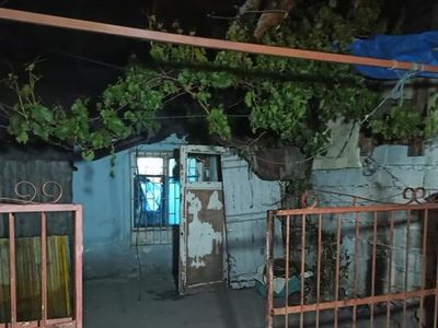 2,5 yaşındaki oğlunu döverek öldürdüğü iddia edilen babayı gözaltına aldılar! Koskoca dünyaya küçük Kadir'i sığdıramadılar