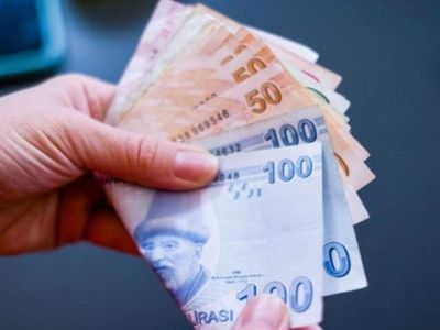 25 yıllık evli olan kadınlara sigorta şartı aranmadan emekli olma hakkı doğdu! Ev hanımları emekli olma şartları belli oldu