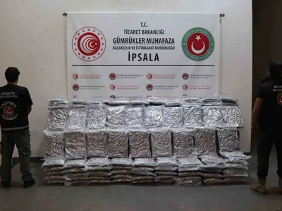 Edirne'de gümrük ekiplerinden uyuşturucuya büyük darbe: 174 kilogram ele geçirildi
